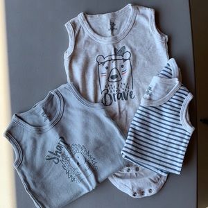 Sleeveless onesies. 18m. Excellent condition.